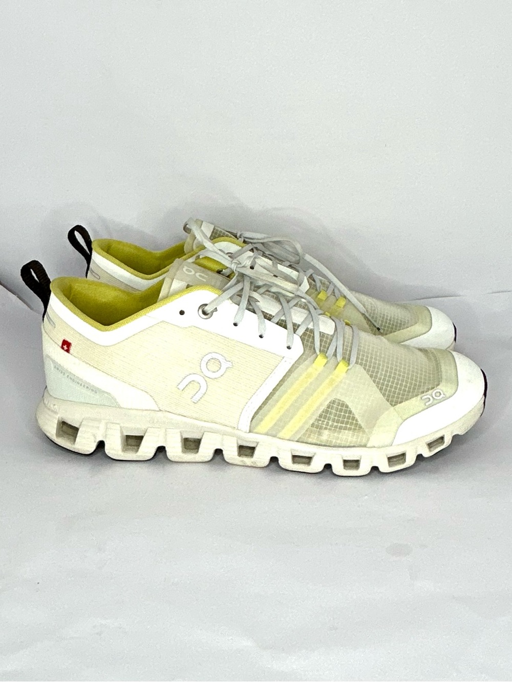 On Cloud X Shift Mens 9.5 Vapor Acacia White Yellow Running Shoes Sneakers